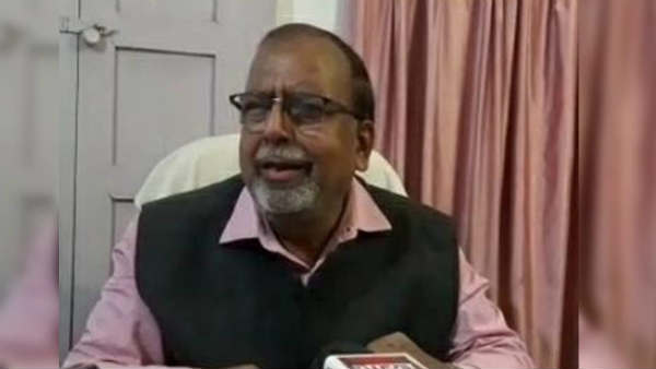 आश्वासन देने आए थे सीएमओ, कर गए बेइज्जती