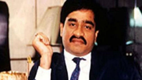 नवंबर 2003 में UN ने बताया आतंकी