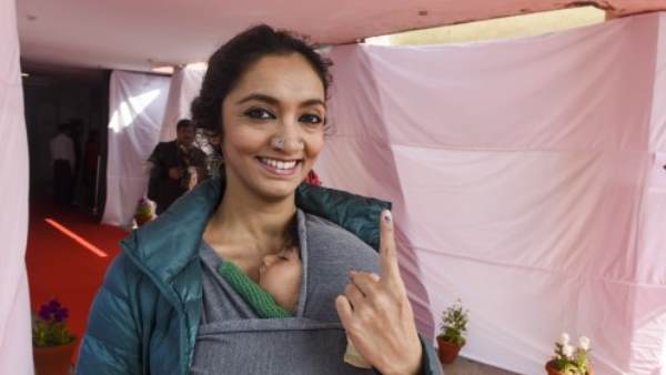 Delhi Assembly Election 2020, Delhi Assembly Election, Delhi Election, Delhi, bjp, aap, aam aadmi party, pictures, politicians, voting, दिल्ली विधानसभा चुनाव 2020, दिल्ली विधानसभा चुनाव, दिल्ली, दिल्ली चुनाव, तस्वीरें, राजनेता, वोटिंग, मतदान Delhi Assembly Election 2020, Delhi Assembly Election, Delhi Election, Delhi, bjp, aap, aam aadmi party, pictures, politicians, voting, दिल्ली विधानसभा चुनाव 2020, दिल्ली विधानसभा चुनाव, दिल्ली, दिल्ली चुनाव, तस्वीरें, राजनेता, वोटिंग, मतदान
