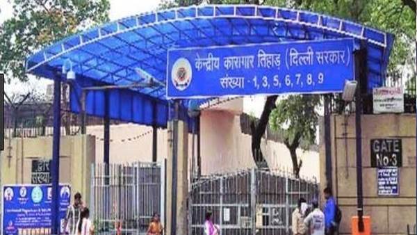 clash broke out between jail inmates & police personnel inside Jail No 4, Tihar Jail clash broke out between jail inmates & police personnel inside Jail No 4, Tihar Jail