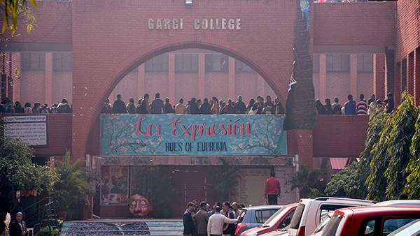 Delhi High Court issues notice Centre CBI Delhi Police in Gargi College incident Delhi High Court issues notice Centre CBI Delhi Police in Gargi College incident