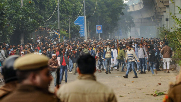 जामिया प्रशासन ने मानी थी तोड़फोड़ की बात