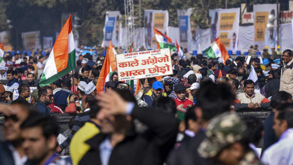 तो लानत कहकर बच निकले केजरीवाल!