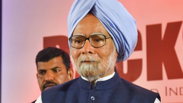 Manmohan Singh, Ghulam Nabi Azad to Skip State Dinner for Trump at Rashtrapati Bhavan Manmohan Singh, Ghulam Nabi Azad to Skip State Dinner for Trump at Rashtrapati Bhavan
