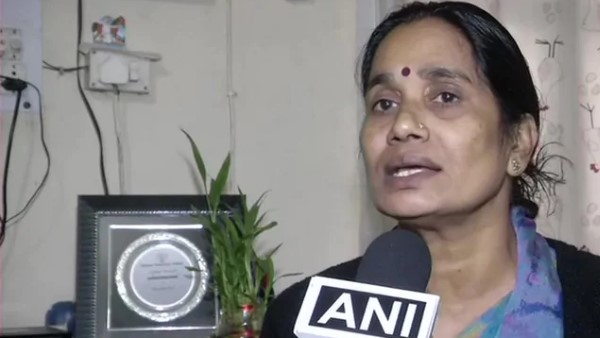 'विनय के वकील को है आराम की जरूरत'