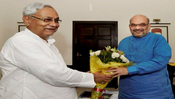 नीतीश पर पीके डाल रहे थे भाजपा से अलग होने का दबाव
