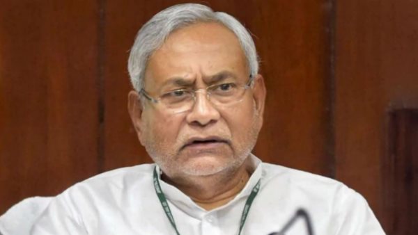जदयू एलएलसी ने भी अपनी पार्टी पर साधा निशाना