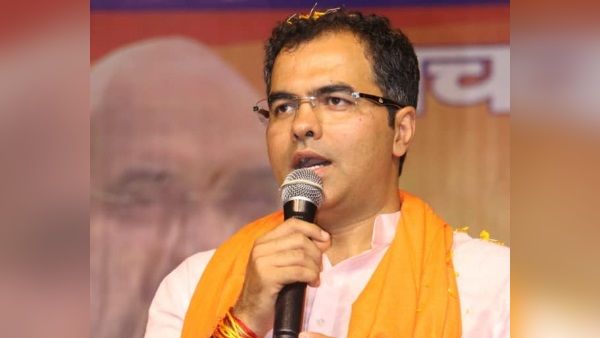 चुनाव आयोग ने लगाया था 96 घंटे का बैन