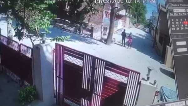 वकील की बेटी थी युवती