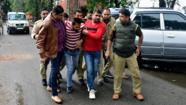 एनकाउंटर में पकड़ा गया रवि भूरा