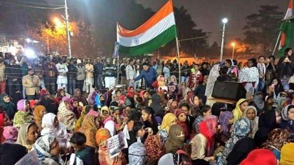 व्यापारियों को हर दिन हो रहा लाखों का नुकसान