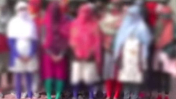 माहवारी वाली छात्राओं से होता है बुरा बर्ताव