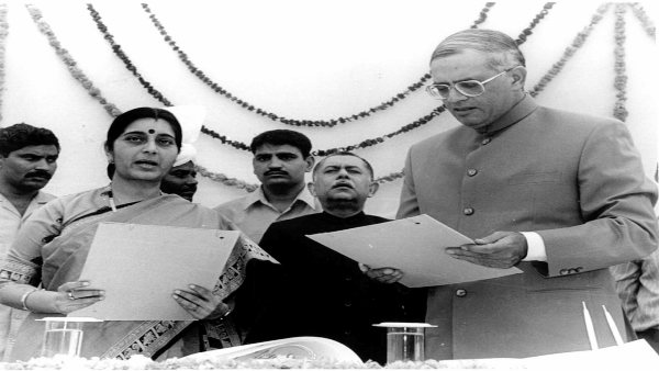 80 के दशक में सुषमा स्वराज आधिकारिक रूप से भाजपा में शामिल हुईं