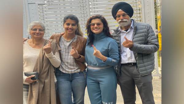 delhi, delhi assembly elections 2020, delhi election, delhi assembly election, aap, bjp, bollywood actress, bollywood, tapsi pannu, voting, दिल्ली, दिल्ली विधानसभा चुनाव 2020, दिल्ली विधानसभा चुनाव, दिल्ली चुनाव, आम आदमी पार्टी, भाजपा, बॉलीवुड अभिनेत्री, तापसी पन्नू, वोटिंग delhi, delhi assembly elections 2020, delhi election, delhi assembly election, aap, bjp, bollywood actress, bollywood, tapsi pannu, voting, दिल्ली, दिल्ली विधानसभा चुनाव 2020, दिल्ली विधानसभा चुनाव, दिल्ली चुनाव, आम आदमी पार्टी, भाजपा, बॉलीवुड अभिनेत्री, तापसी पन्नू, वोटिंग