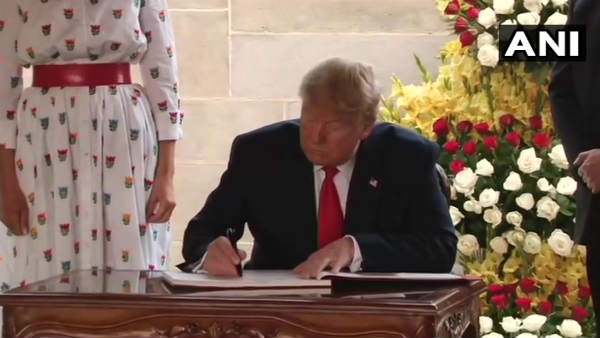 trump-rajghat.jpg trump-rajghat.jpg