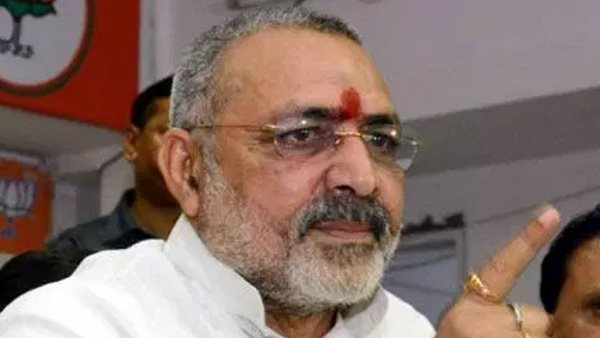 giriraj singh to asaduddin owaisi jamia amu student giriraj singh to asaduddin owaisi jamia amu student