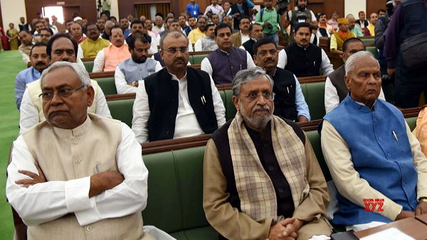 लंच के बाद प्रस्ताव पास हो गया