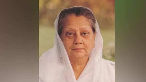भाजपा ज्वाइन करके ज्योतिरादित्य ने पूरा करेंगे दादी का अधूरा सपना