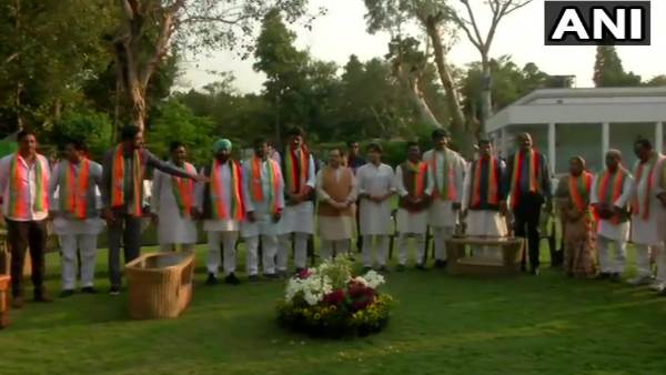 MP 22 Cong MLAs whose resignation led to fall of Kamal Nath govt join BJP MP 22 Cong MLAs whose resignation led to fall of Kamal Nath govt join BJP