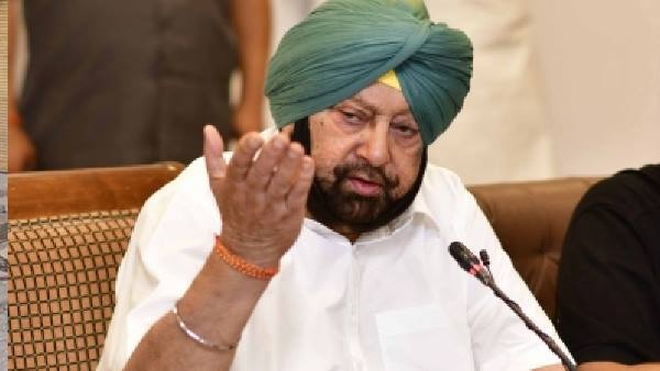 नई दिल्ली। पंजाब में सोमवार को कर्फ्यू लगा दिया गया है। पंजाब के सीएम अमरिंदर सिंह ने कर्फ्यू का आदेश जारी कर दिया गया है। एक दिन पहले पंजाब सरकार ने राज्य में लॉकडाउन के आदेश दिए थे। सोमवार को सख्ती और बढ़ाते हुए कर्फ्यू लगा दिया गया है। अब राज्य में सिर्फ उन्हीं लोगों को बाहर निकलने की छूट मिलेगी, जिन्हें कर्फ्यू में मिलती है। नई दिल्ली। पंजाब में सोमवार को कर्फ्यू लगा दिया गया है। पंजाब के सीएम अमरिंदर सिंह ने कर्फ्यू का आदेश जारी कर दिया गया है। एक दिन पहले पंजाब सरकार ने राज्य में लॉकडाउन के आदेश दिए थे। सोमवार को सख्ती और बढ़ाते हुए कर्फ्यू लगा दिया गया है। अब राज्य में सिर्फ उन्हीं लोगों को बाहर निकलने की छूट मिलेगी, जिन्हें कर्फ्यू में मिलती है।