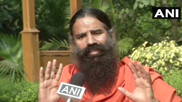 'मस्जिद और मदरसों में कुछ भी गैर-कानूनी नहीं होता'