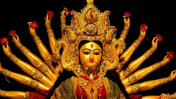 कुंवारी कन्या ही दुर्गम को युद्ध में पराजित कर सकती थी...