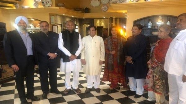 congress general secretary mukul wasnik married in delhi congress general secretary mukul wasnik married in delhi