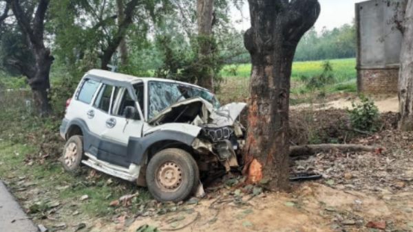 three killed in road accident in raebareli three killed in road accident in raebareli