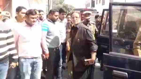 Rampur police asked for remand of mp Azam Khan from court Rampur police asked for remand of mp Azam Khan from court