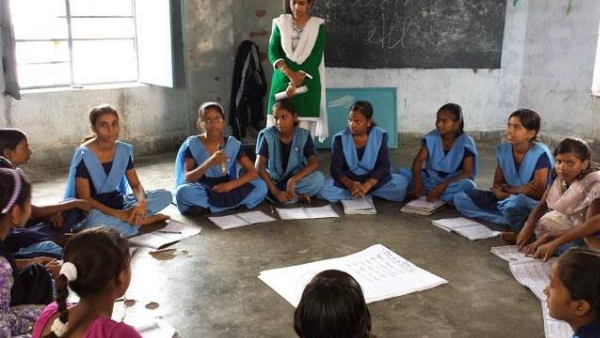 2 साल पहले मर चुके टीचर को किया सस्पेंड
