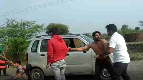 brutally beat up Two youths in Bulandshahr brutally beat up Two youths in Bulandshahr