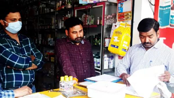 man selling sanitizer as a sure treatment for coronavirus and HIV man selling sanitizer as a sure treatment for coronavirus and HIV