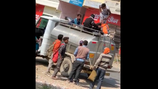 coronavirus lockdown 16 people came from Dehradun hiding in milk tanker coronavirus lockdown 16 people came from Dehradun hiding in milk tanker