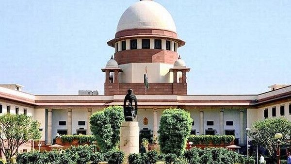 कोरोना संक्रमण के खतरे को देखते हुए सुप्रीम कोर्ट का बड़ा आदेश, 7 साल से कम की सजा वाले कैदी होंगे रिहा कोरोना संक्रमण के खतरे को देखते हुए सुप्रीम कोर्ट का बड़ा आदेश, 7 साल से कम की सजा वाले कैदी होंगे रिहा