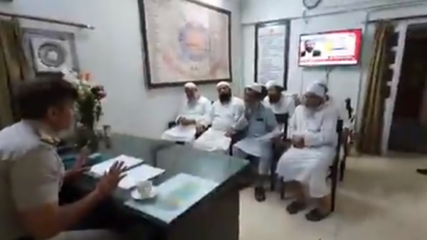 Delhi Police warned to senior members of Nizamuddin to follow lockdown guidelines, release a video Delhi Police warned to senior members of Nizamuddin to follow lockdown guidelines, release a video