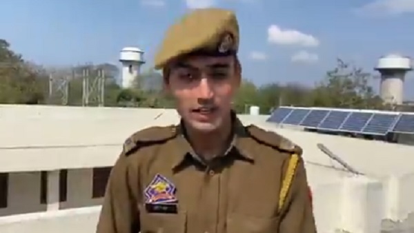 आईपीएस ने शेयर किया वीडियो