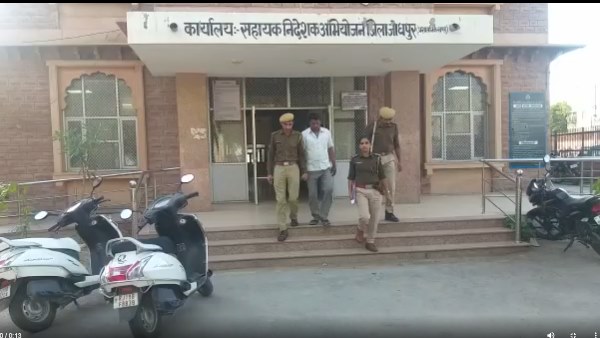 Rajasthan: Uncle killed his nephew by teeth, murdered on minor matter Rajasthan: Uncle killed his nephew by teeth, murdered on minor matter