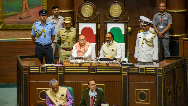 राज्यपाल के पास क्या हैं विकल्प ?