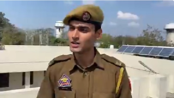 अक्सर वायरल होते हैं सोशल मीडिया पर ऐसे वीडियो