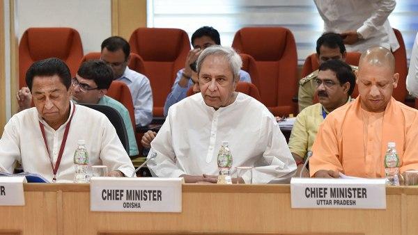 केंद्र की राजनीति से खुद को दूर रखा