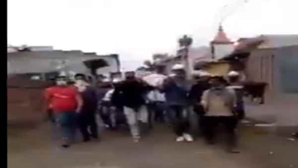 मुस्लिम पड़ोसी ने दिया हिंदू को कंधा