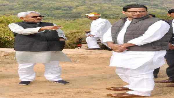 नीतीश ने पार्टी से निकाला था