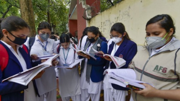 'शराब का आदी है शख्स'