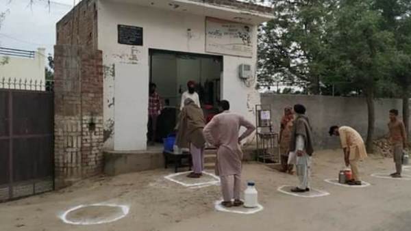 coronavirus, lockdown, pm modi, social distancing, shops, कोरोना वायरस, लॉकडाउन, सोशल डिस्टेंसिंग, सामाजाकि दूरी, पीएम मोदी coronavirus, lockdown, pm modi, social distancing, shops, कोरोना वायरस, लॉकडाउन, सोशल डिस्टेंसिंग, सामाजाकि दूरी, पीएम मोदी