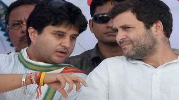 राहुल गांधी का अध्यक्ष पद छोड़ना