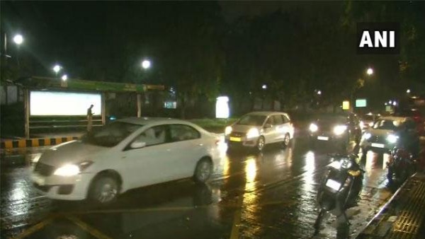 Weather change in Delhi NCR pnational capital receive light showers Weather change in Delhi NCR pnational capital receive light showers