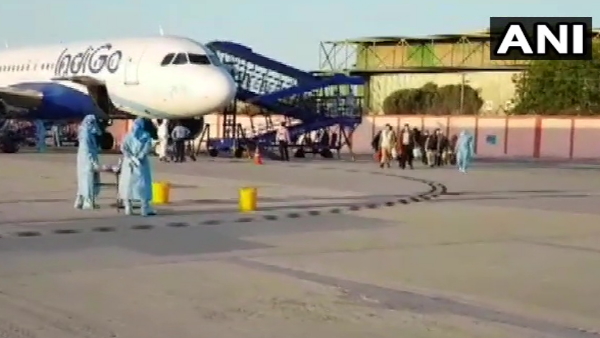 ईरान से स्वदेश लौटे 275 भारतीय
