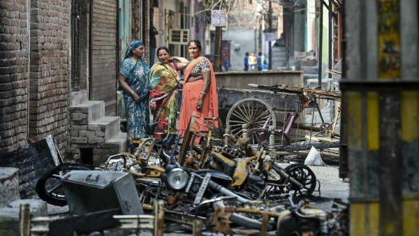 दंगाइयों ने एक परिवार का सबकुछ खत्म कर दिया