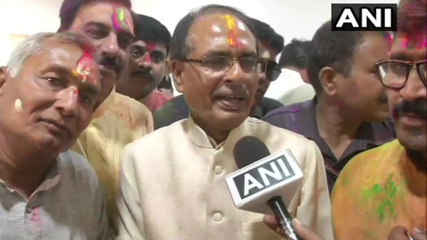 बयानबाजी का दौर तेज