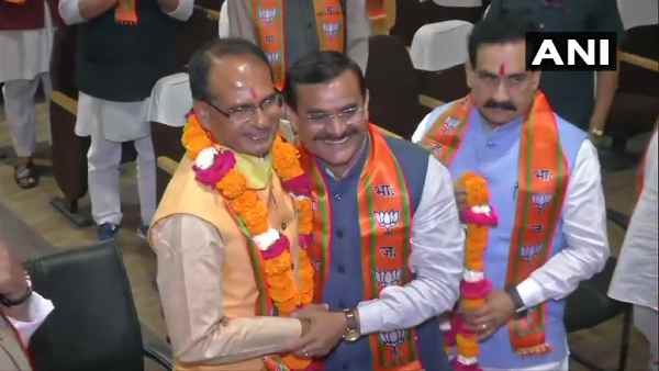 Shivraj Singh Chauhan elected MP BJP Legislature Party leader amid lockdown Shivraj Singh Chauhan elected MP BJP Legislature Party leader amid lockdown